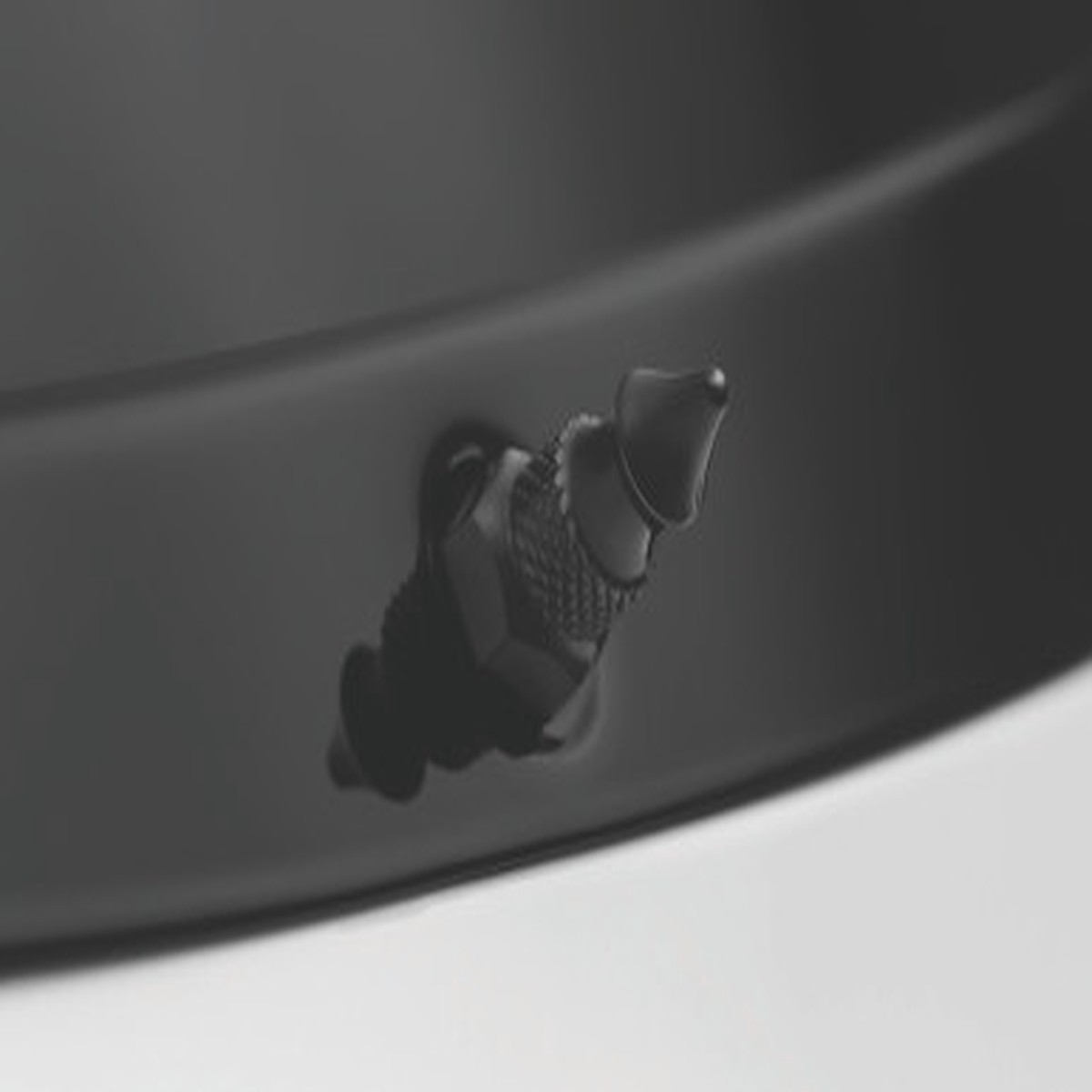 Trending Now KUR Windshield Spikes